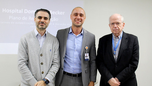 Transi&ccedil;&atilde;o na gest&atilde;o marca novo ciclo no Hospital Dom Jo&atilde;o Becker