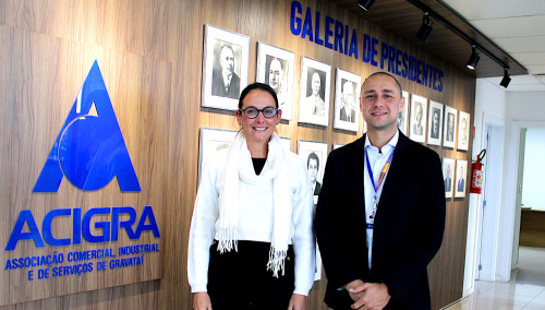 Hospital Dom Jo&atilde;o Becker fortalece di&aacute;logo com lideran&ccedil;as empresariais 